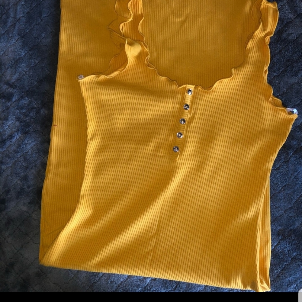 Mustard lettuce hemmed fitted midi dress